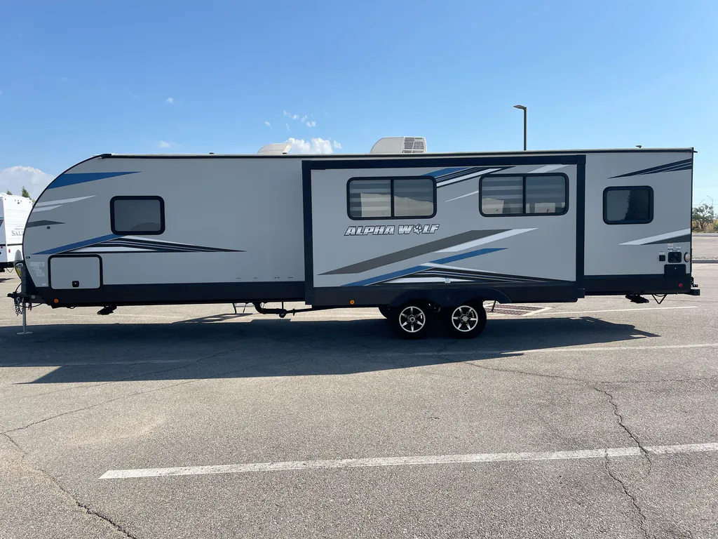 2022 Forest River Cherokee Alpha Wolf 30RDB-L, Photos photo 6