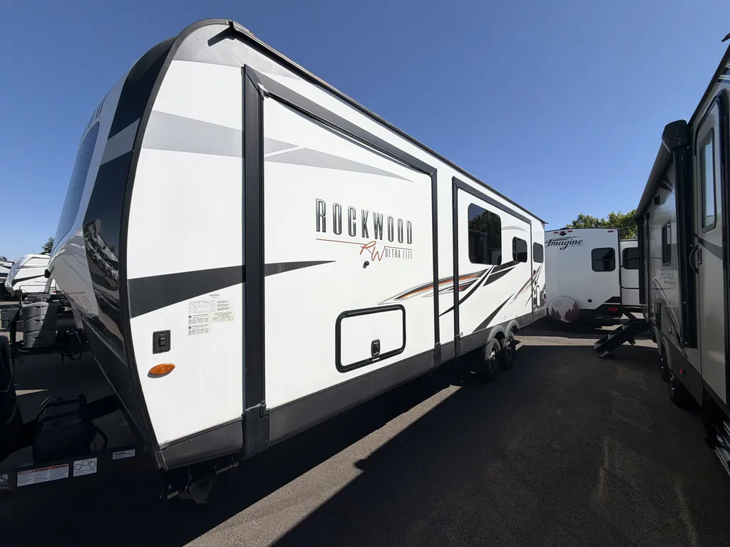 2022 Forest River Rockwood Ultra Lite 2614BS, Photos photo 6