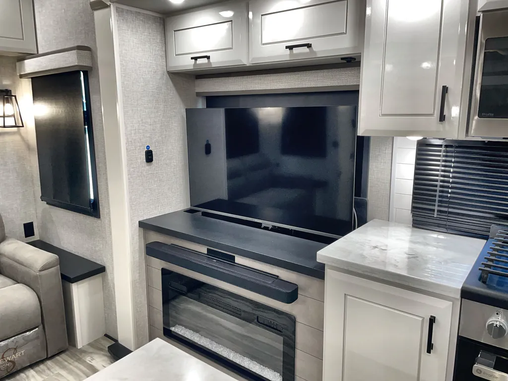 2025 Jayco Pinnacle 36FBTS, Photos photo 14