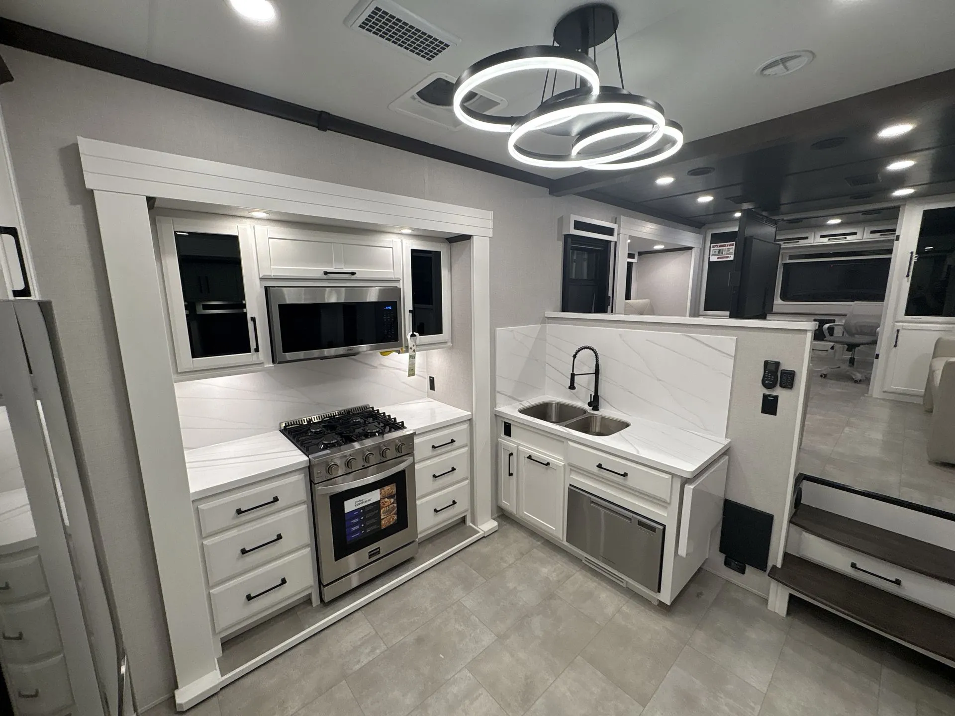 2025 Forest River RiverStone 425FO — Photo 5