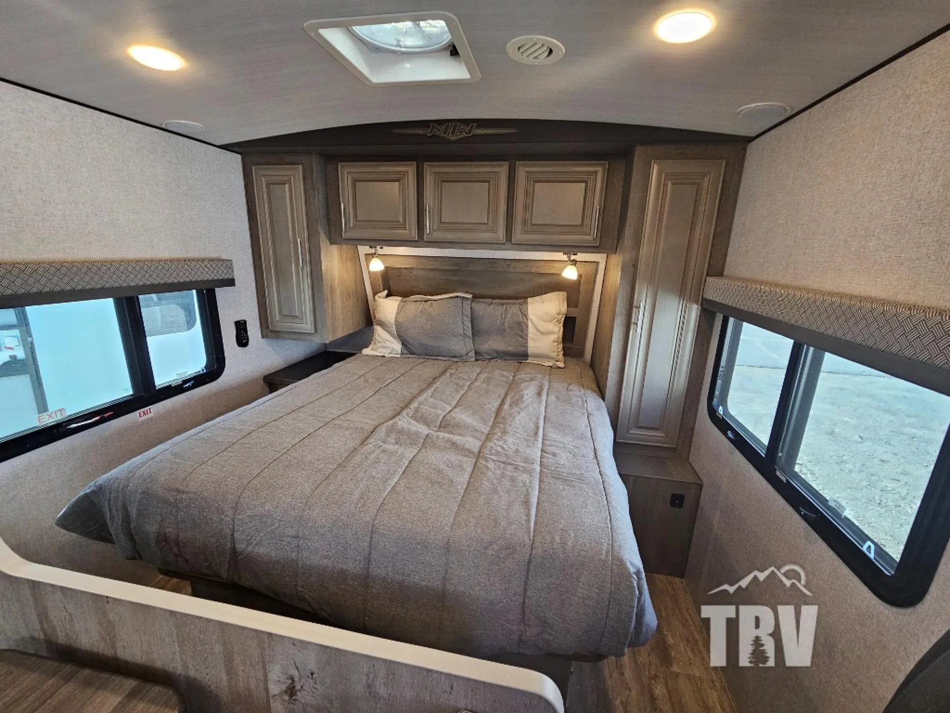2025 Northwood Arctic Fox North Fork 25R - Photo 3