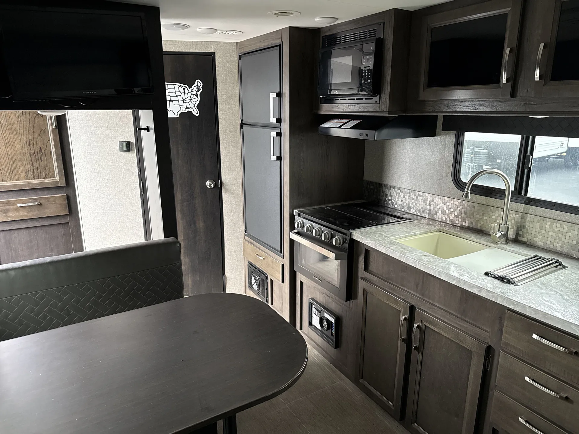 2020 Jayco Jay Feather 18RBM — living area main