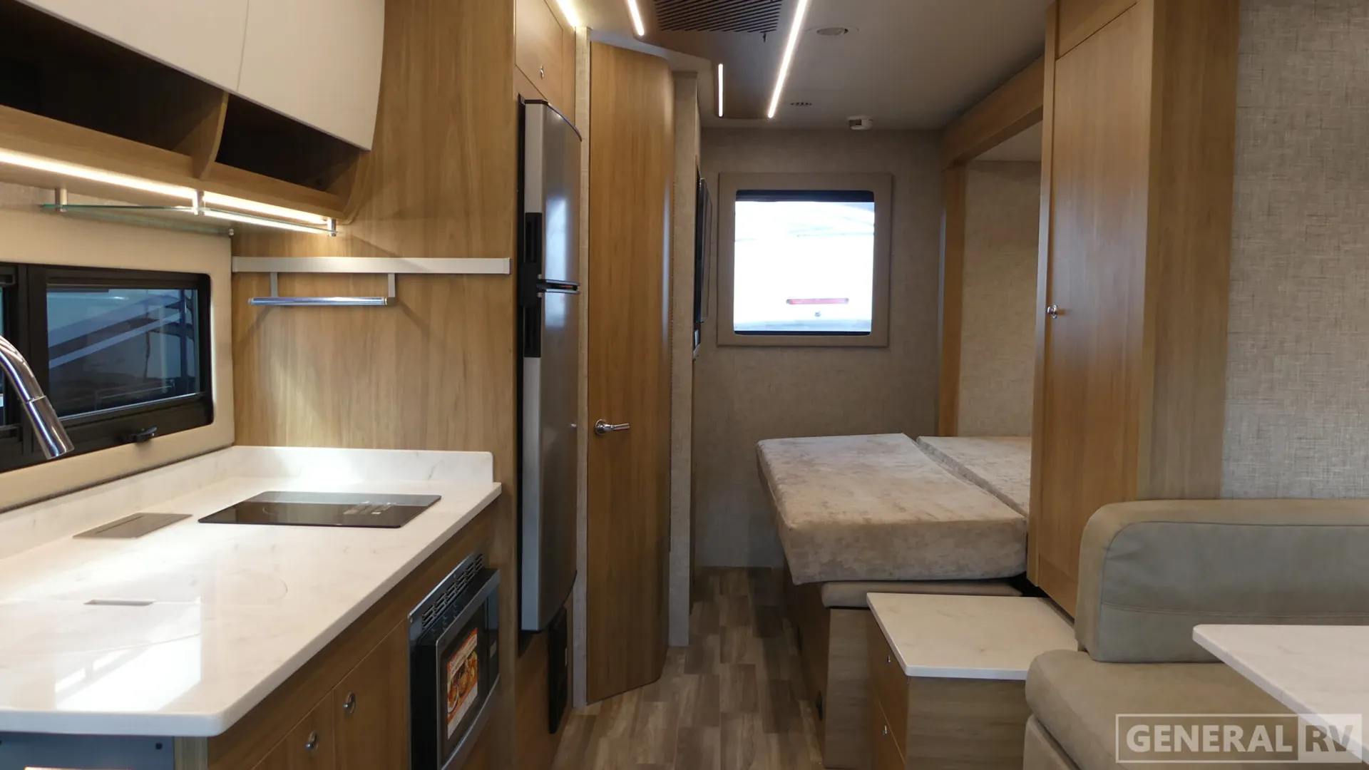 2026 Tiffin Wayfarer 25 XPW - Photo 3