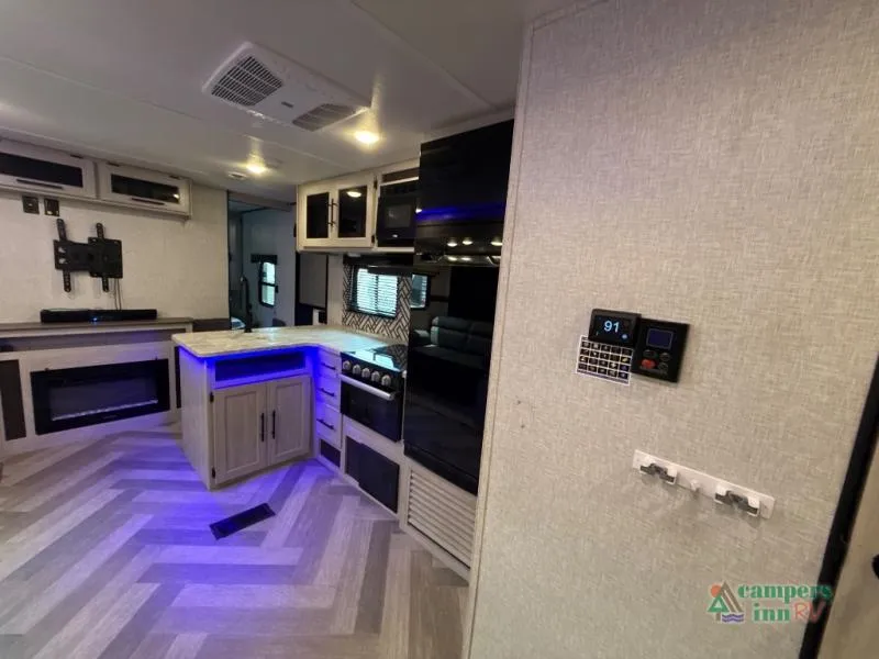 2024 CrossRoads RV Zinger 29KB - Photo 3
