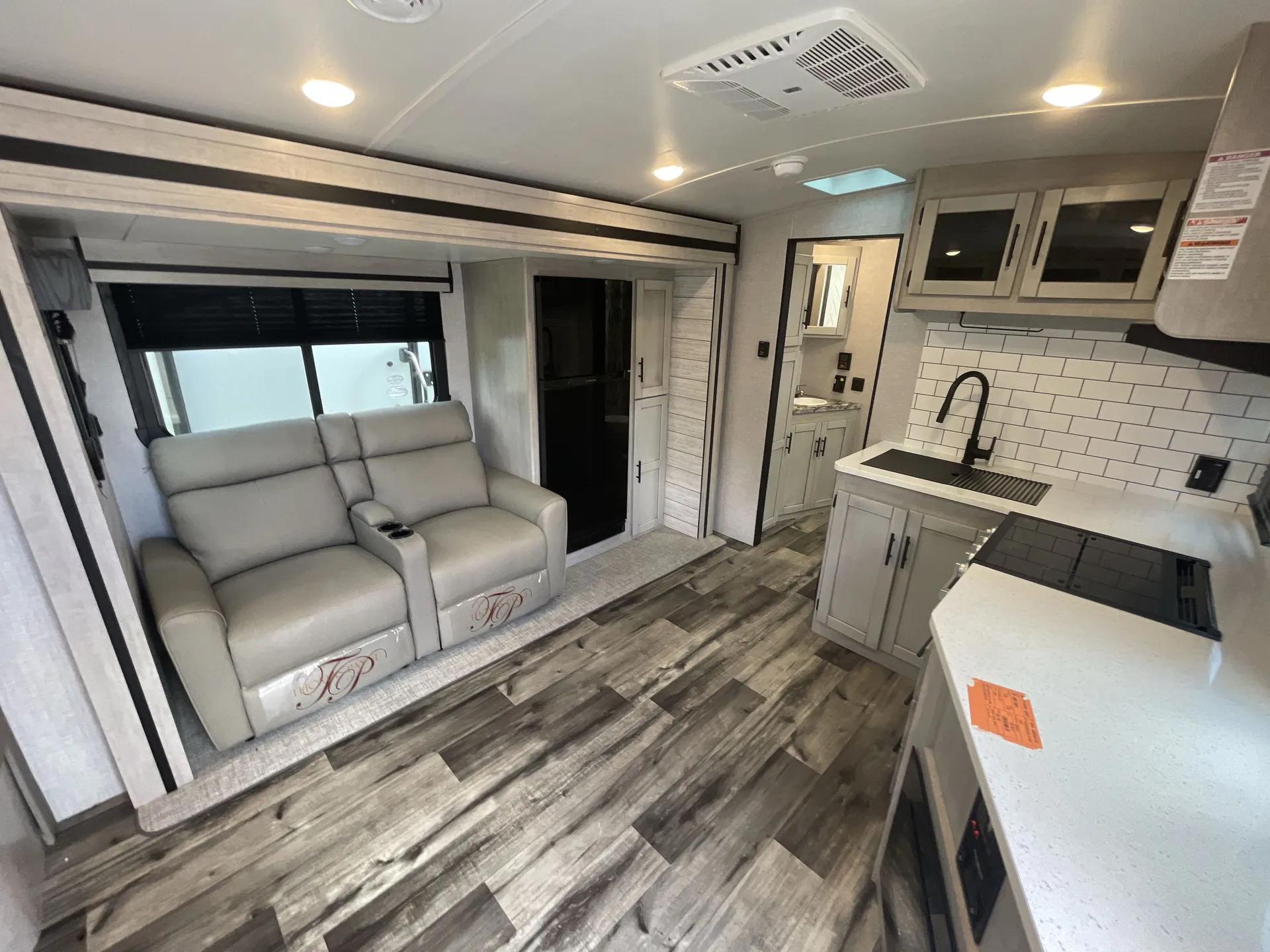 2023 CrossRoads Sunset Trail Super Lite 258RD — living area main