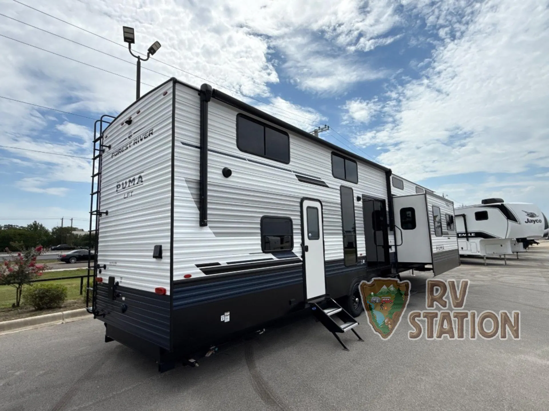2026 Forest River Puma Vista 402LFT — Photo 6