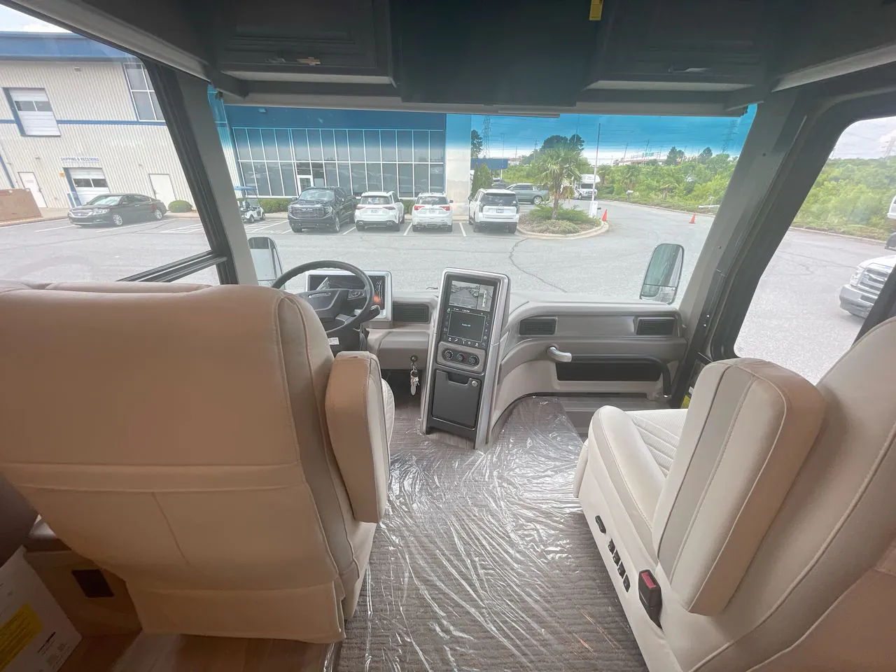 2026 Entegra Coach Anthem 44V - Photo 3