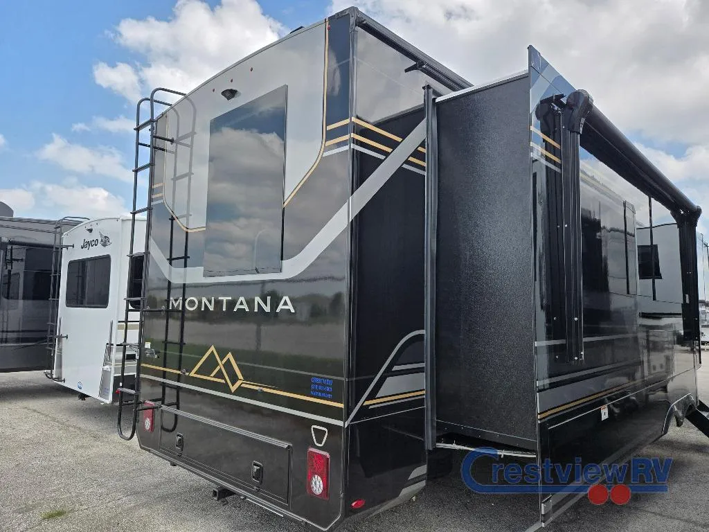 2026 Keystone RV Montana 3900RK - Photo 4