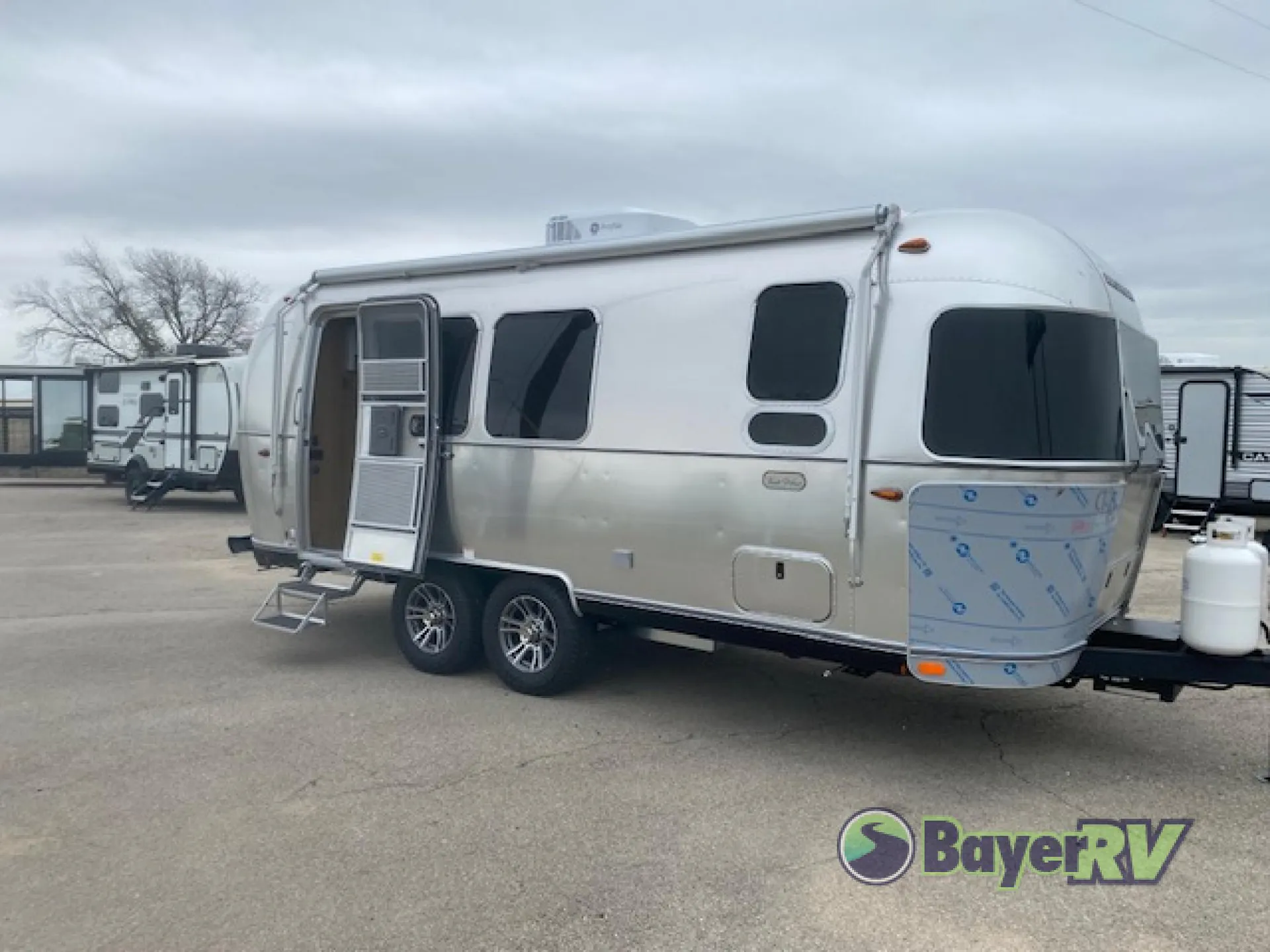 2026 Airstream Trade Wind 23FB - Photo 2
