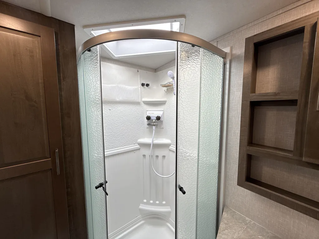2022 Forest River Flagstaff Micro Lite 25FKS, Photos photo 17