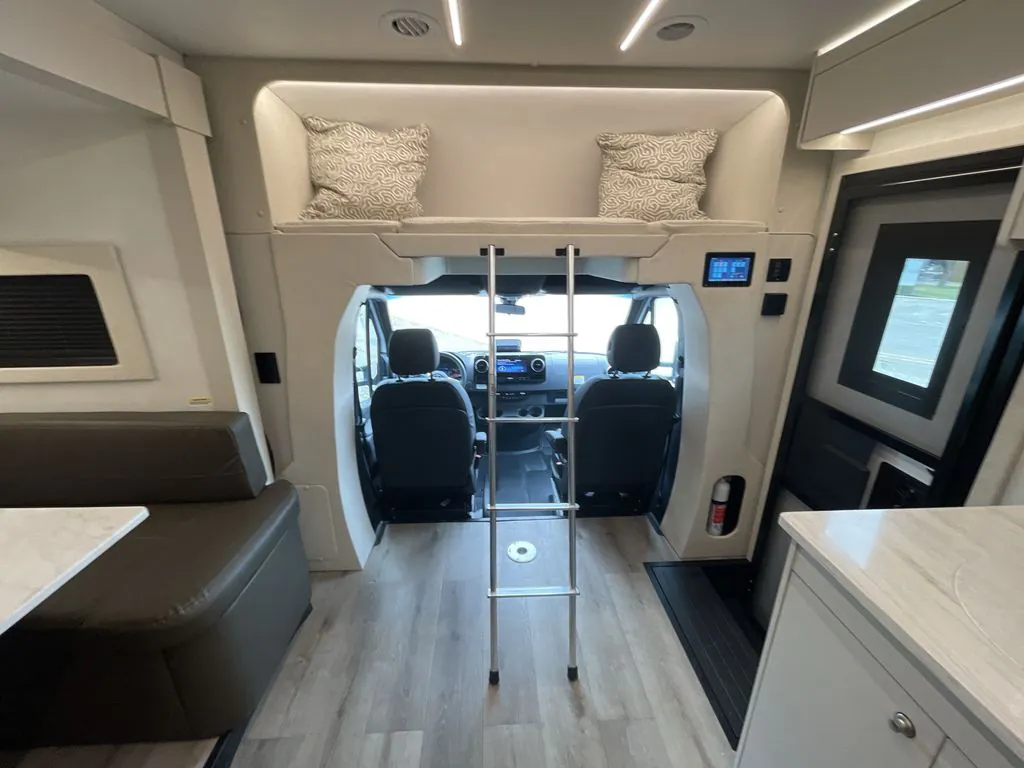 2027 Tiffin Wayfarer 25 PW, Photos photo 19