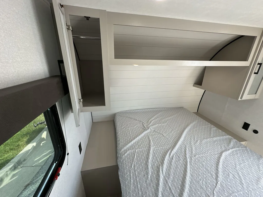 2027 Jayco Jay Flight 175FQ, Photos photo 17