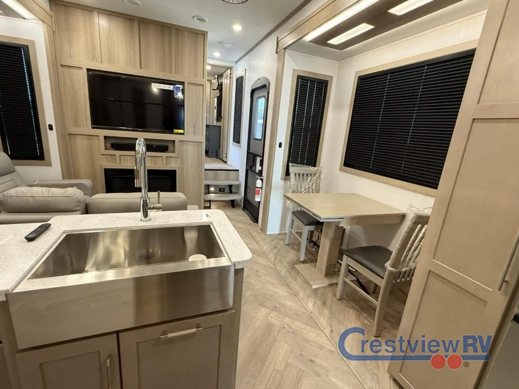 2026 Keystone Raptor 433, Photos photo 8