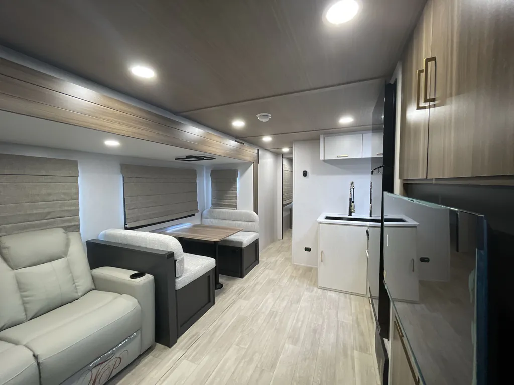 2027 Forest River Vibe 2900KB, Photos photo 6