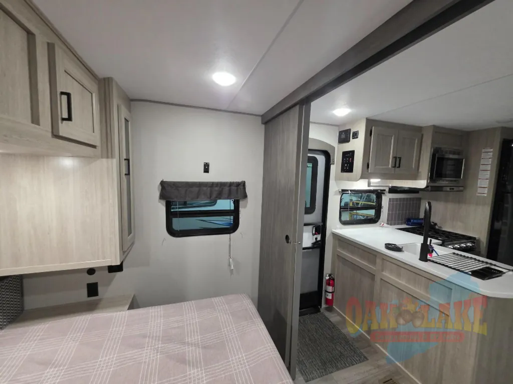 2026 Coachmen Catalina Legacy Edition 273DBHCK, Photos photo 25