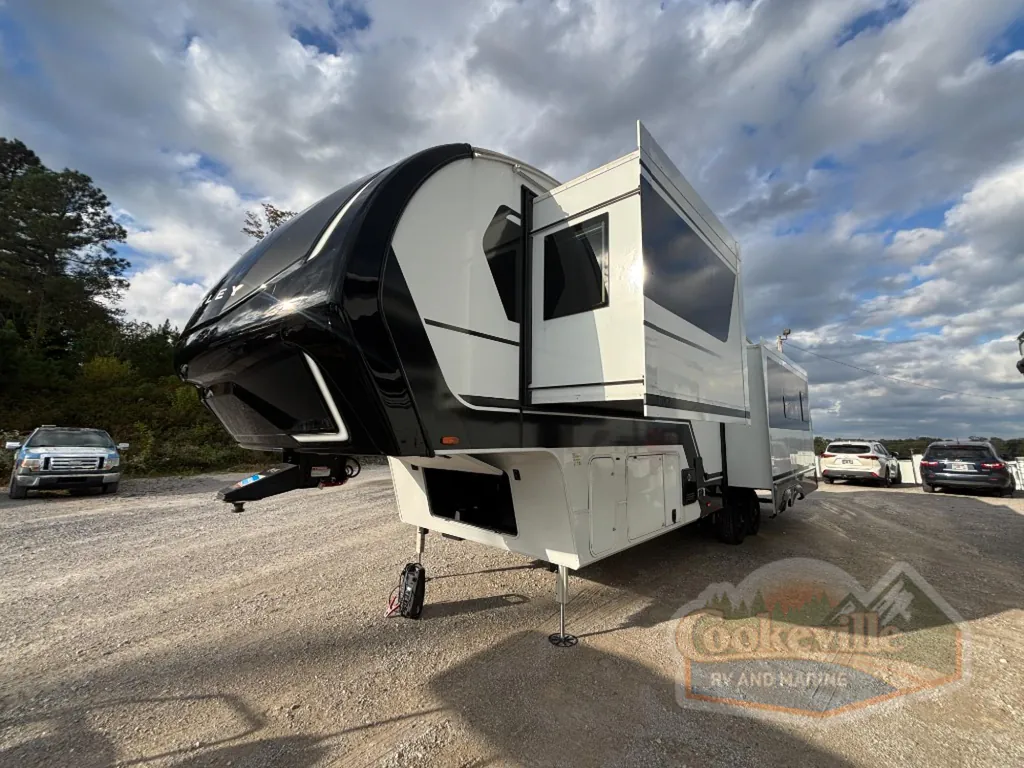 2025 Brinkley Model Z 3100, Photos photo 5