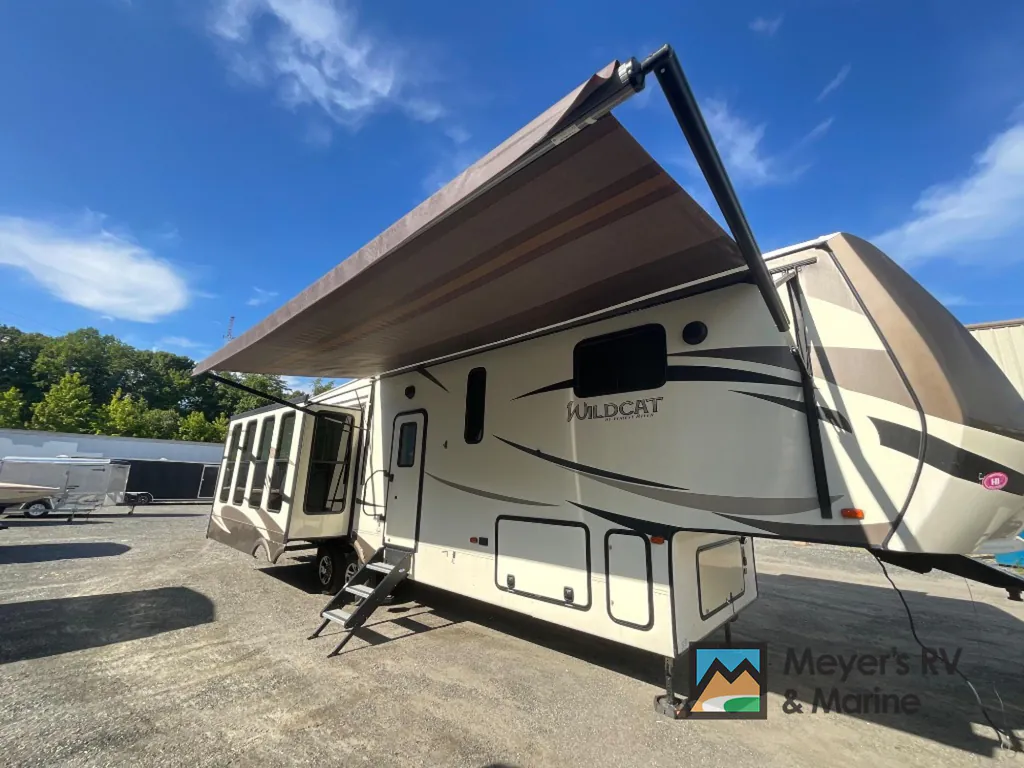 2018 Forest River Wildcat 34WB, Photos photo 2