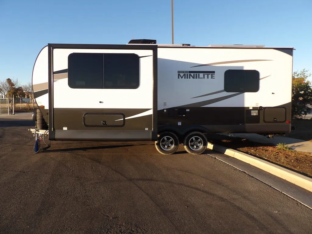 2025 Forest River Rockwood Mini Lite 2506FK - Photo 4