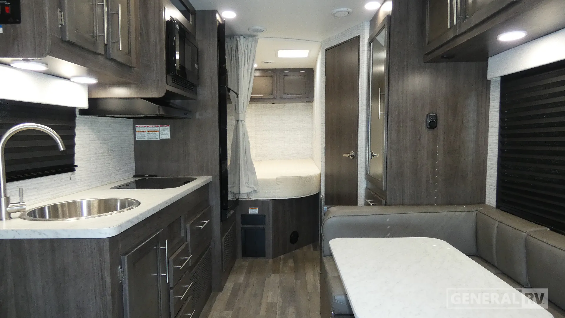 2025 Jayco Redhawk SE 22EF - Photo 3