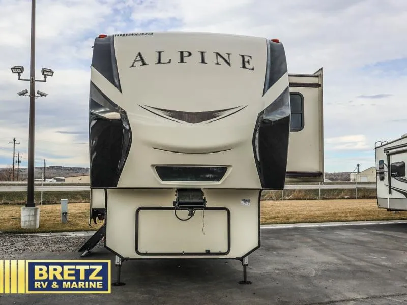 2019 Keystone Alpine 3020RE - Photo 3