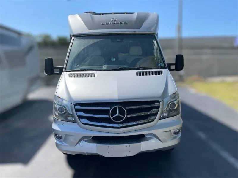 2018 Leisure Travel Vans Unity 24TB - Photo 2