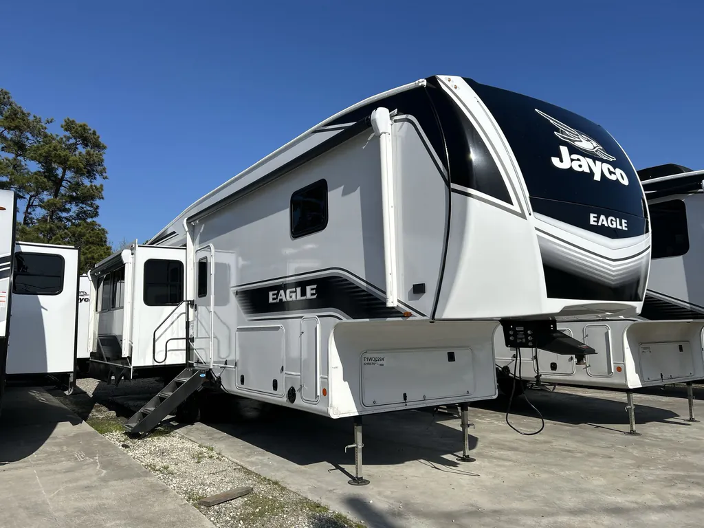 2026 Jayco Eagle 321RSTS, Photos photo 17