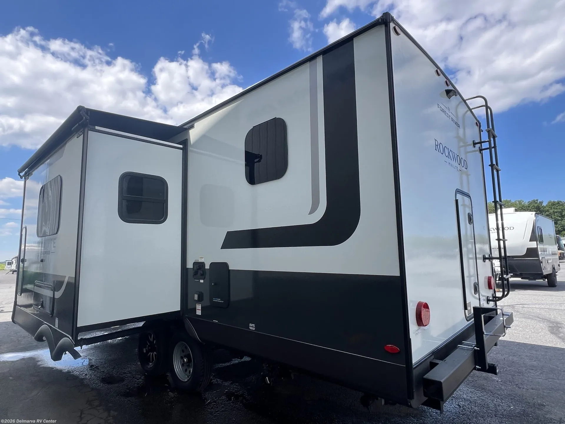 2027 Forest River Rockwood Mini Lite 2509S — Photo 7