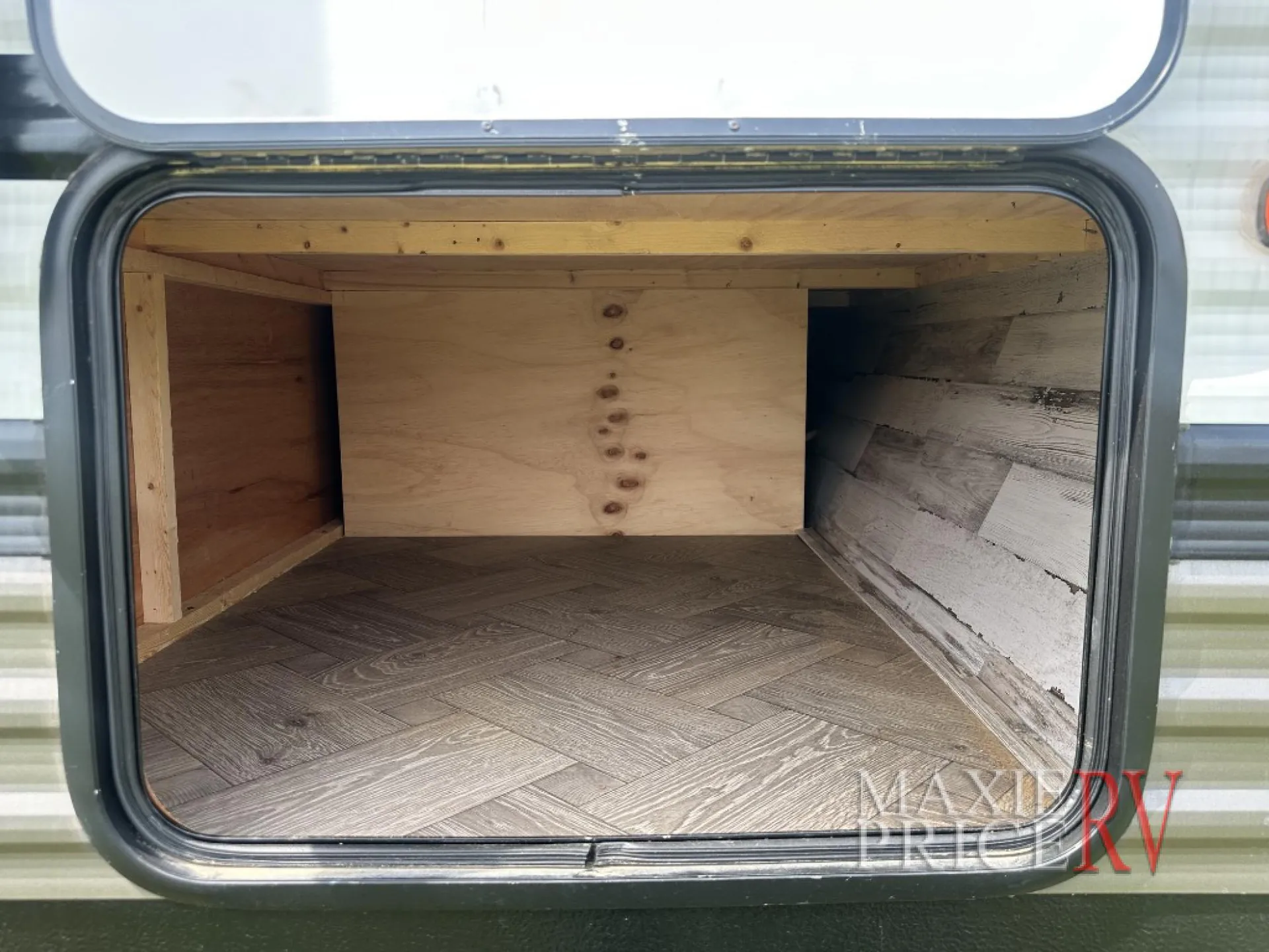 2022 Palomino Puma 32BH2B - Photo 3