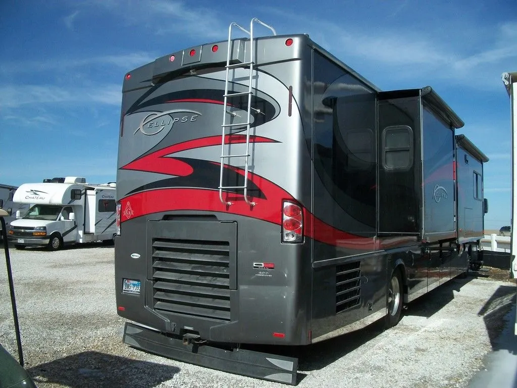 2010 Winnebago Ellipse 40CD - Photo 3
