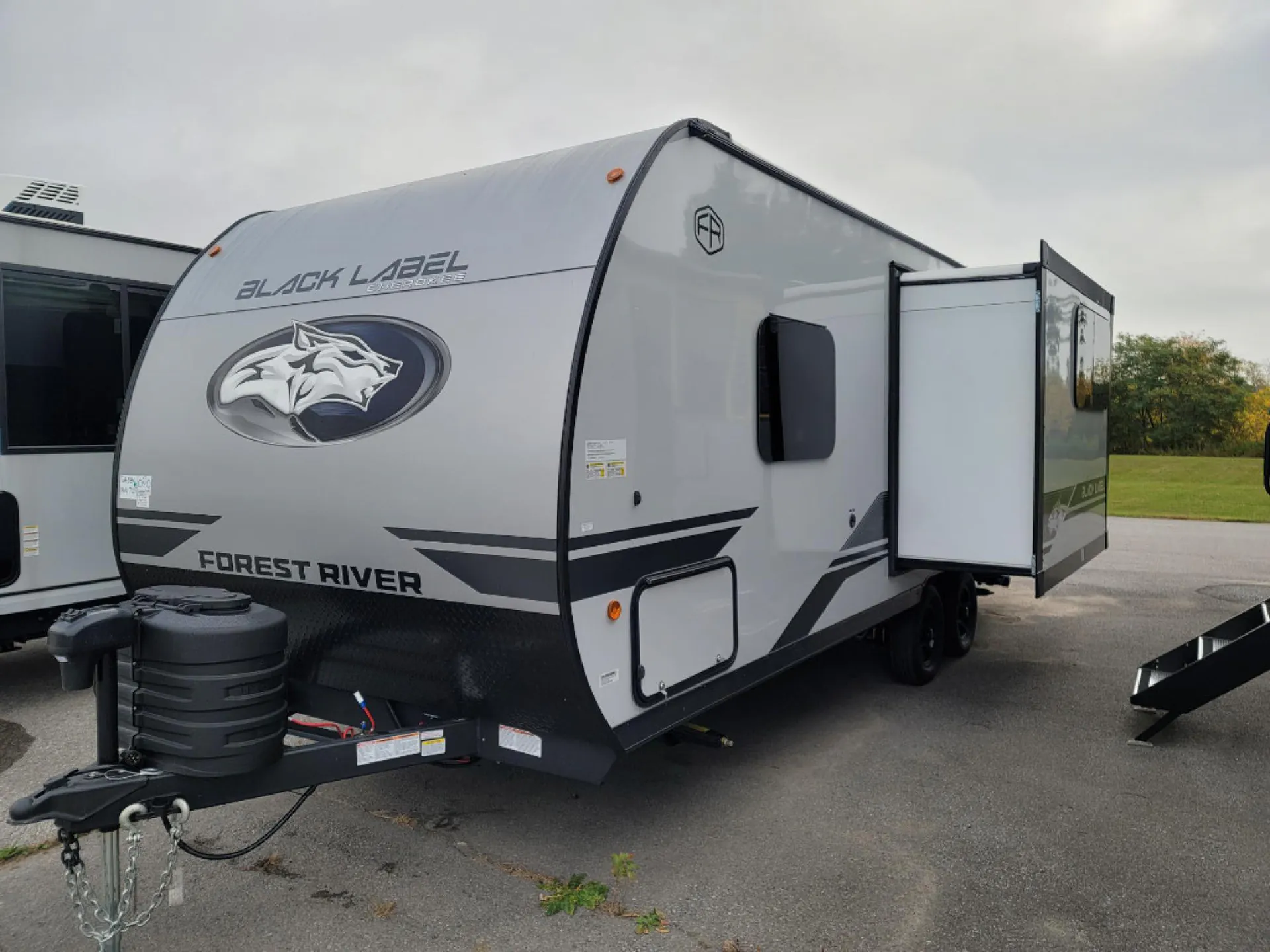 2027 Forest River Cherokee Grey Wolf 21AB - Photo 3