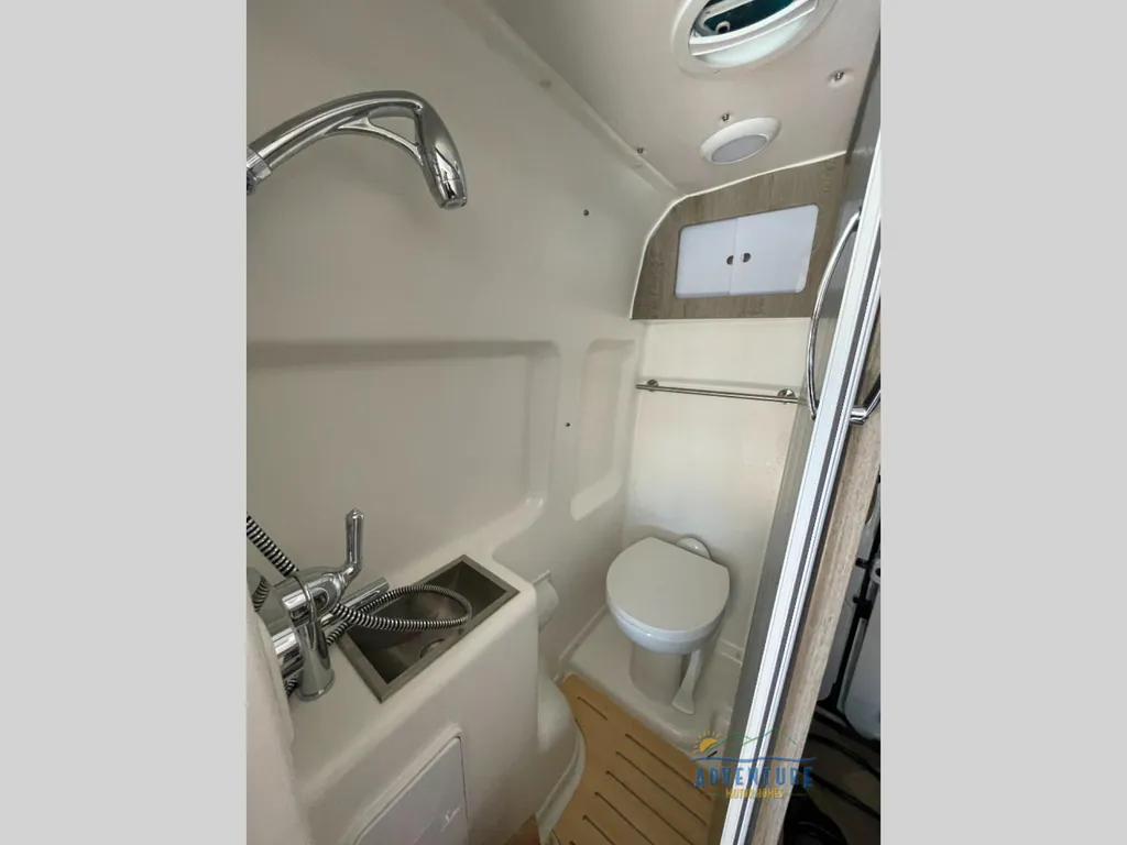 2025 Winnebago Travato 59G, Photos photo 14