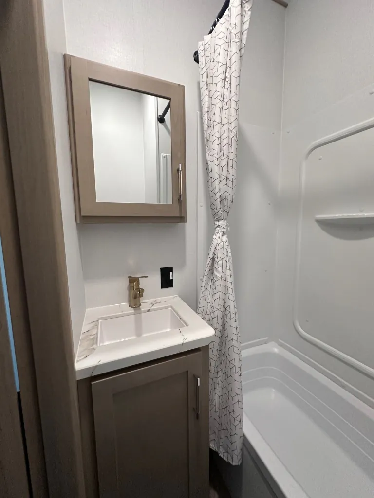 2026 Keystone Raptor 433, Photos photo 24