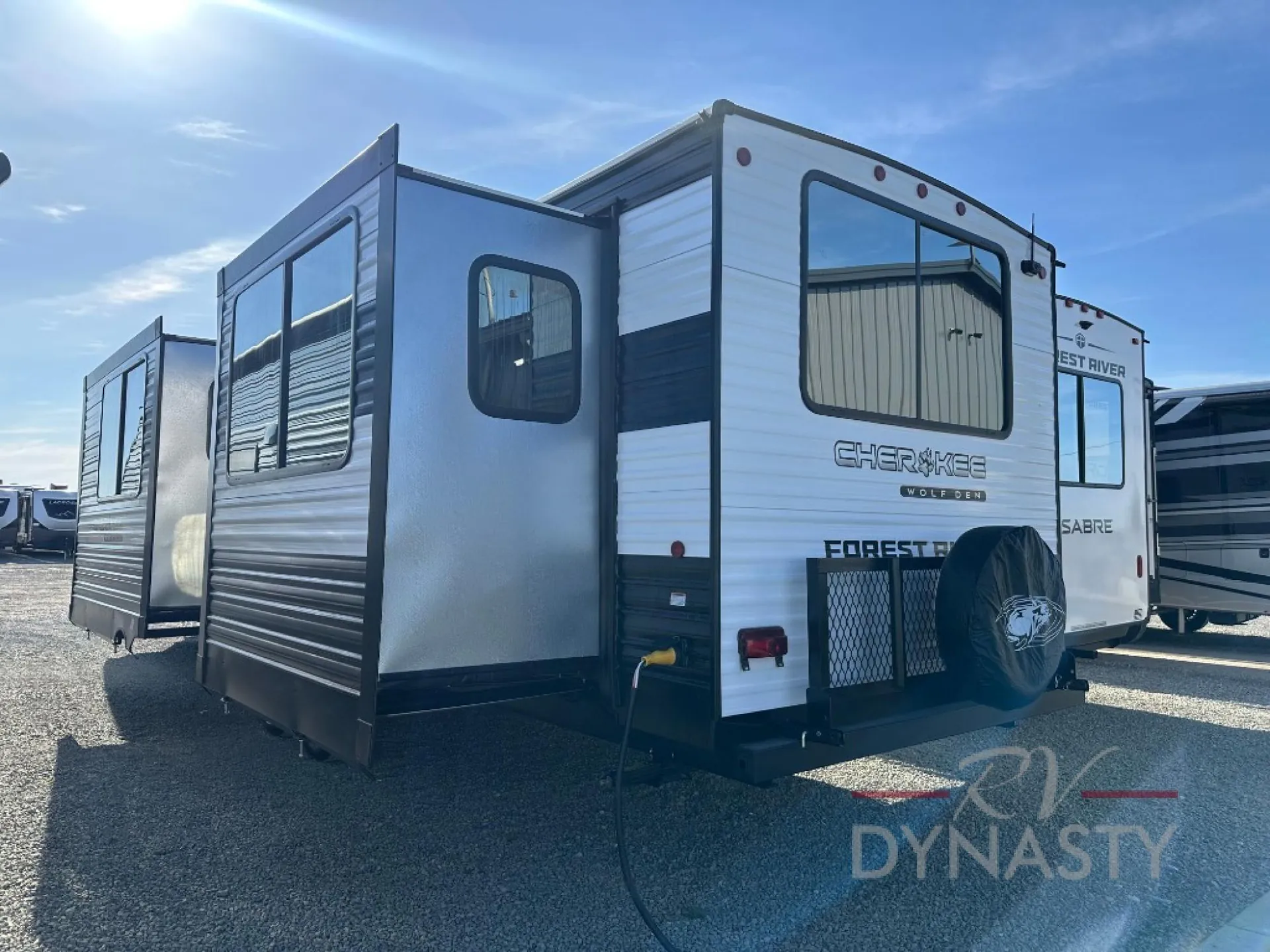 2025 Forest River Cherokee Wolf Den 306MM - Photo 4