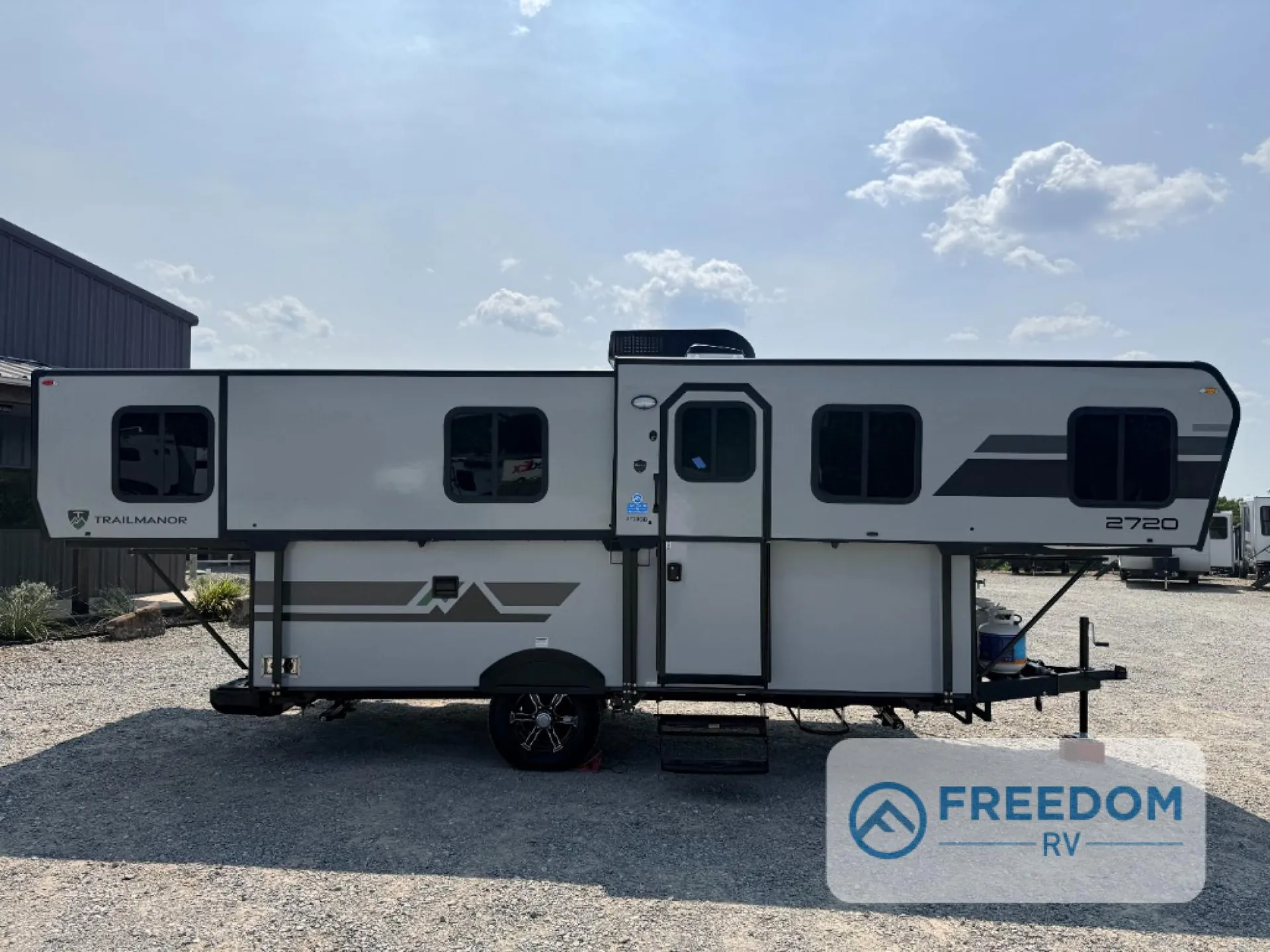 2027 TrailManor 2720 Series 2720QB - Photo 4