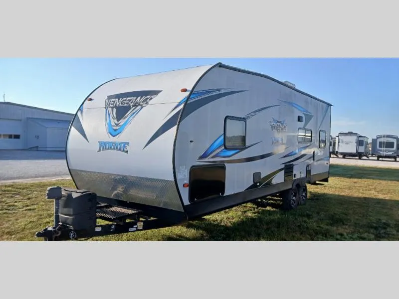 2019 Forest River Vengeance Rogue 25V - Photo 4