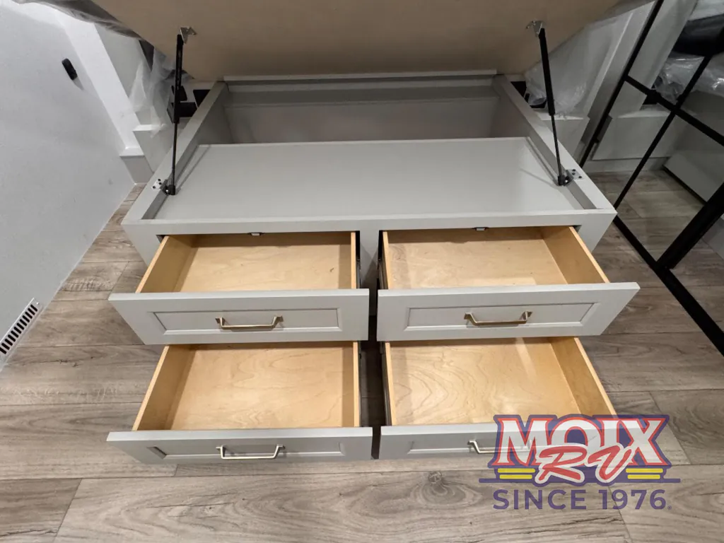 2026 Brinkley Model G 4100, Photos photo 92