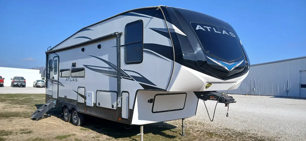 2023 Dutchmen Atlas 2532RDF - Photo 2