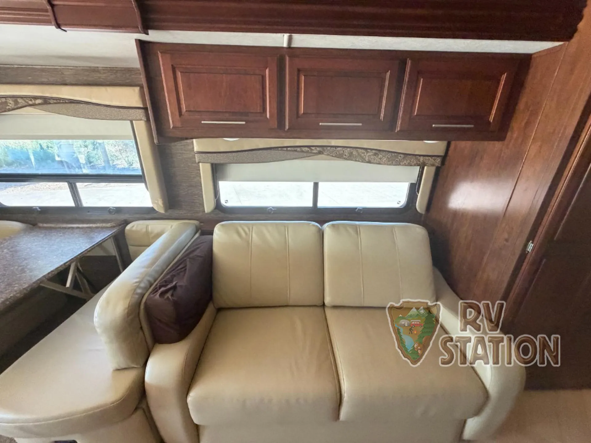 2016 Coachmen RV SPORTCOACH 407FW - Photo 4