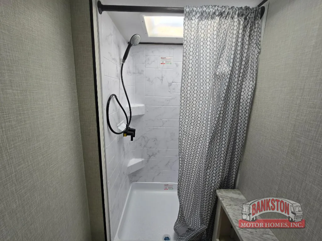 2026 Venture RV Stratus SR302VBH, Photos photo 25