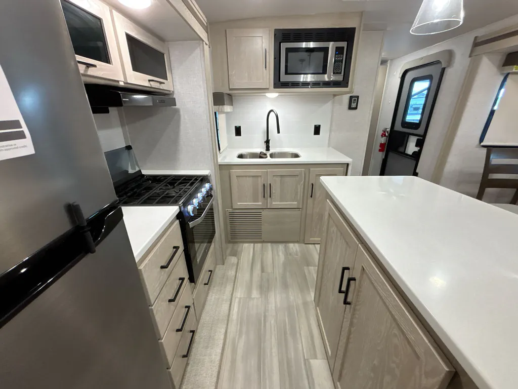 2023 Forest River Flagstaff Super Lite 29RLBS, Photos photo 13