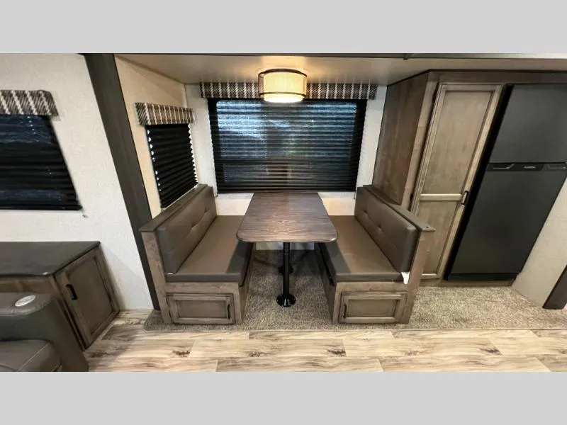2022 Venture RV Stratus Ultra-Lite 261VRL - Photo 2