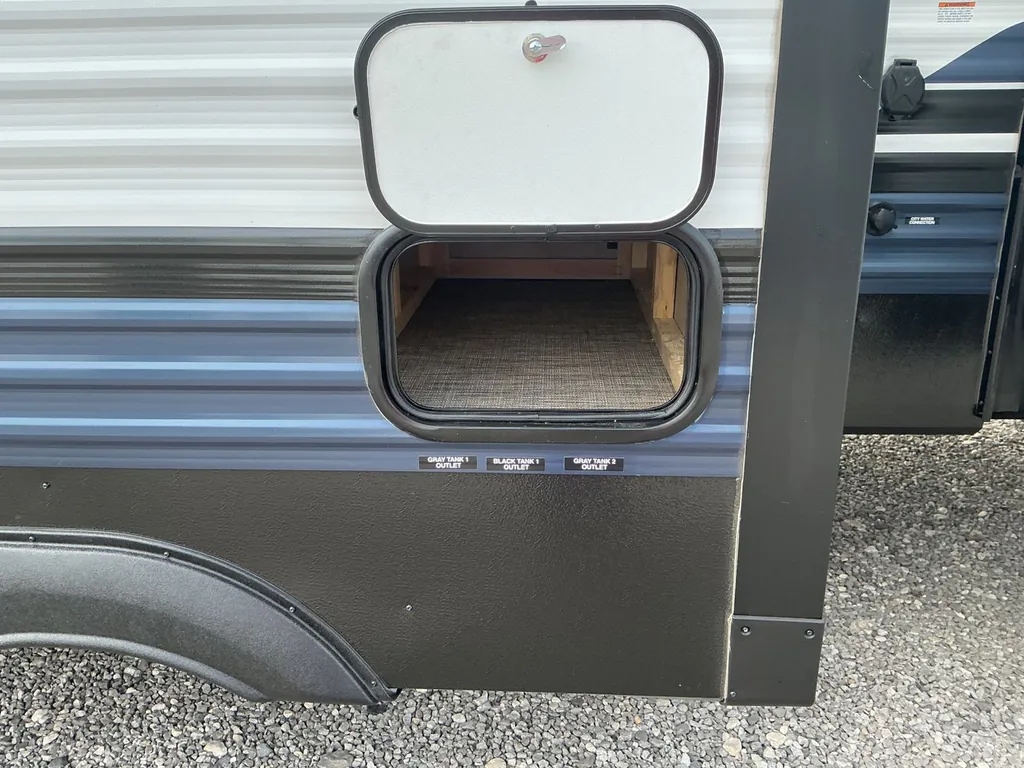 2027 Forest River Puma 32RBFQ, Photos photo 8