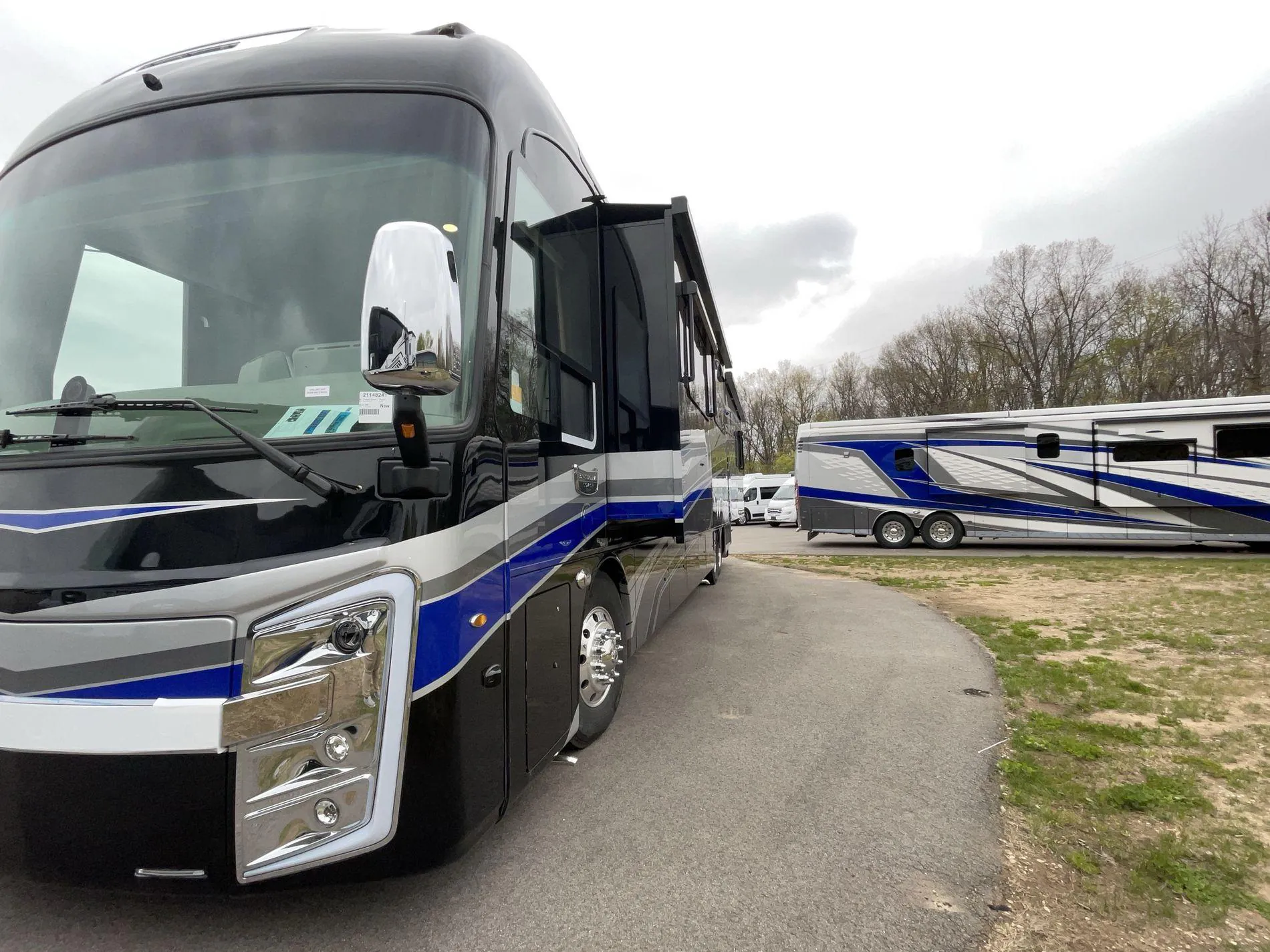 2025 Entegra Coach Aspire 44R - Photo 2