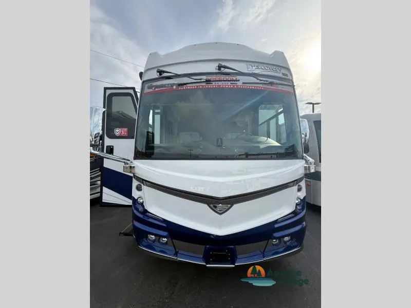 2026 Fleetwood Discovery LXE 40M - Photo 3