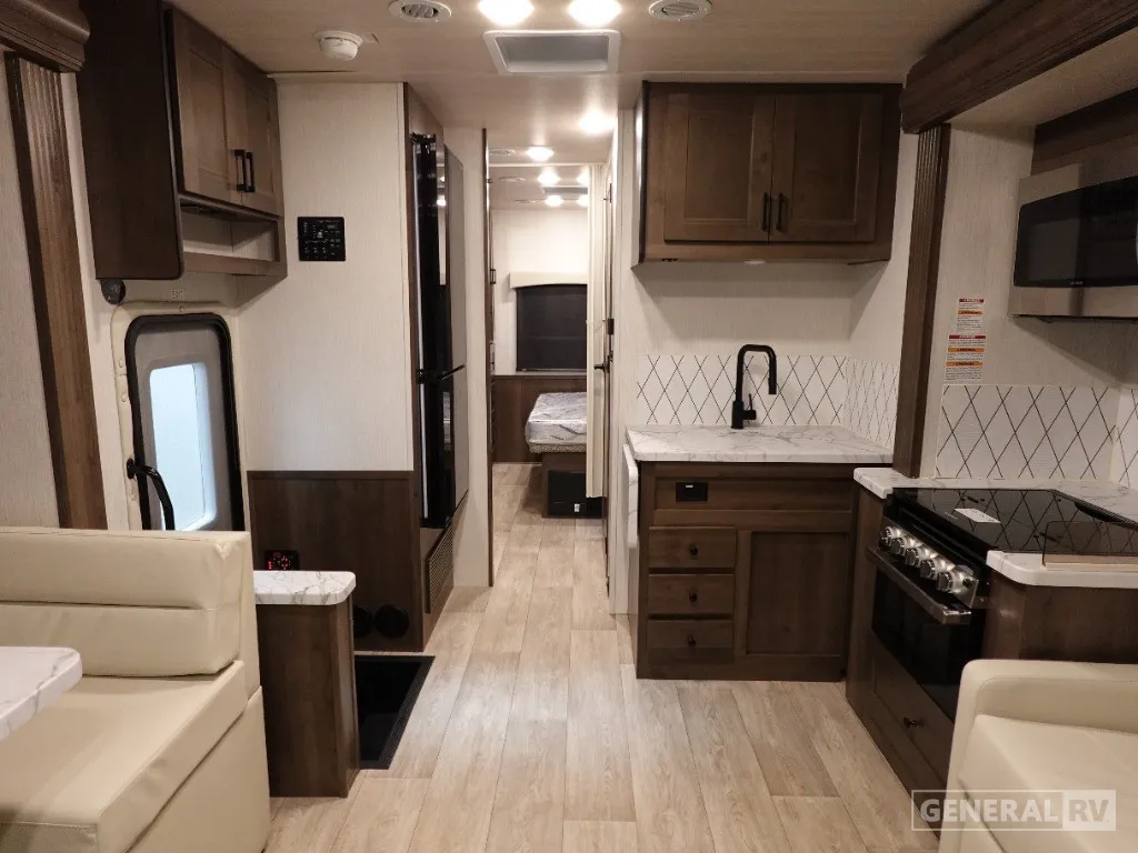 2026 Nexus Verrado 33S - Photo 3