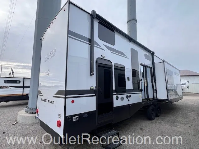 2026 Forest River Cherokee Timberwolf Black Label 39DKBL - Photo 3