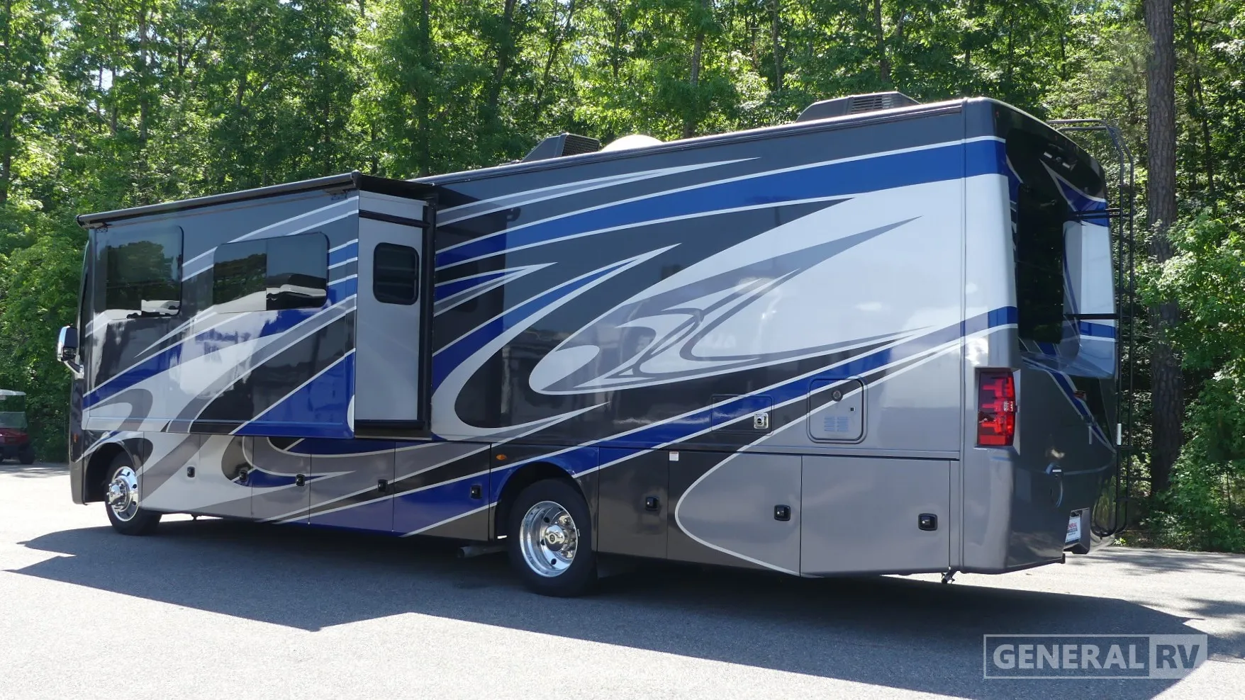 2022 Thor Motor Coach Miramar 35.2 - Photo 4
