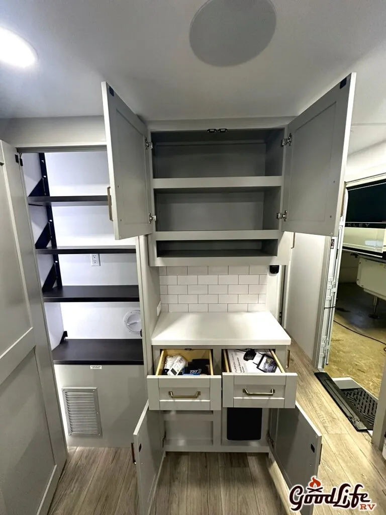 2026 Brinkley Model Z 297, Photos photo 29