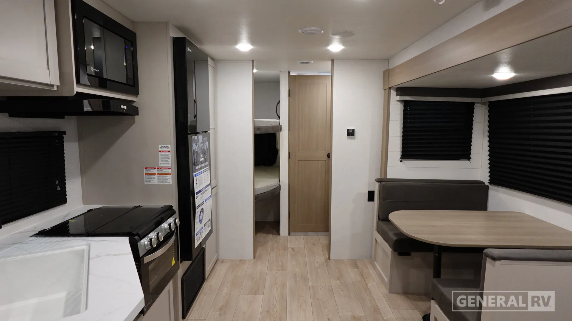 2027 Jayco Jay Flight SLX 261BHS - Photo 3