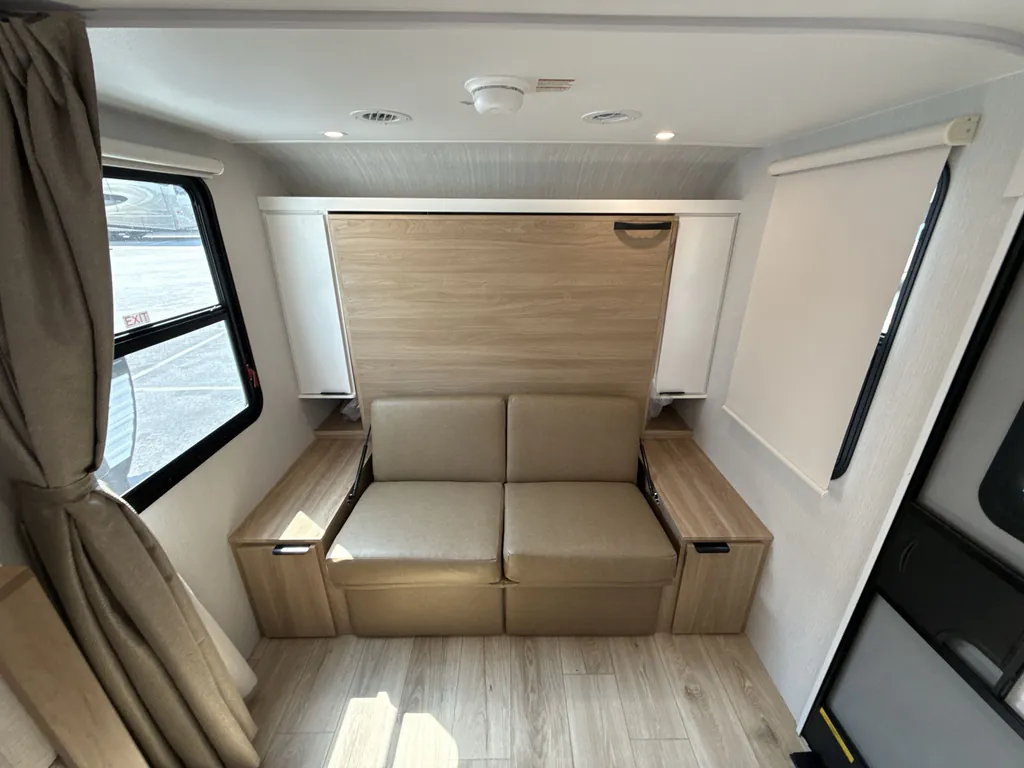 2027 Winnebago Micro Minnie 2108DS, Photos photo 15